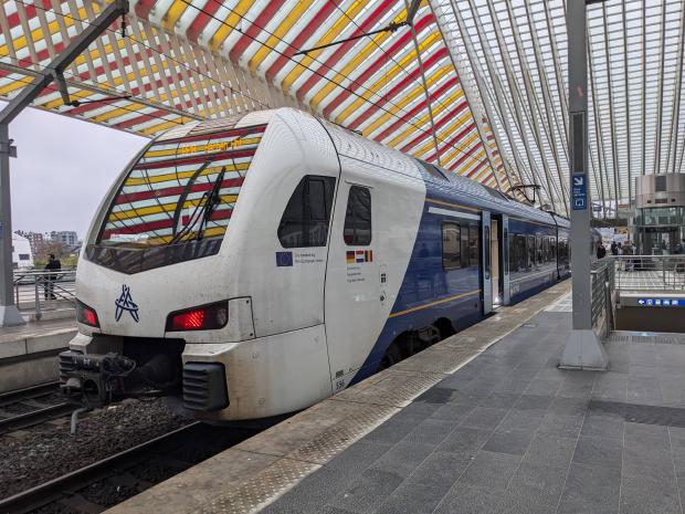 Drielandentrein train at Liège-Guillemins