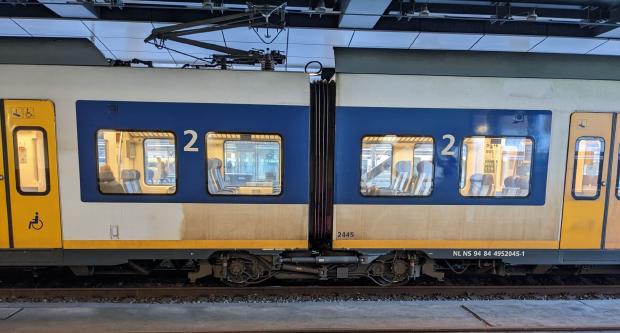 NS SLT 2445 second class carriages on a Jacobs bogie.